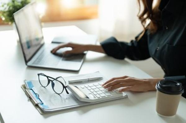 Thumbnail photo for Avoid last minute stress: Fill your Self-Assessment tax return now