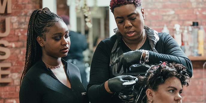 Apprentice hair dresser