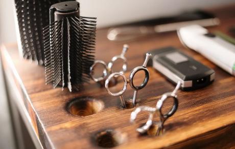 Thumbnail photo for NHBF Welcomes New HMRC Guidance on Employment Status for Hair, Beauty and Barbering Professionals